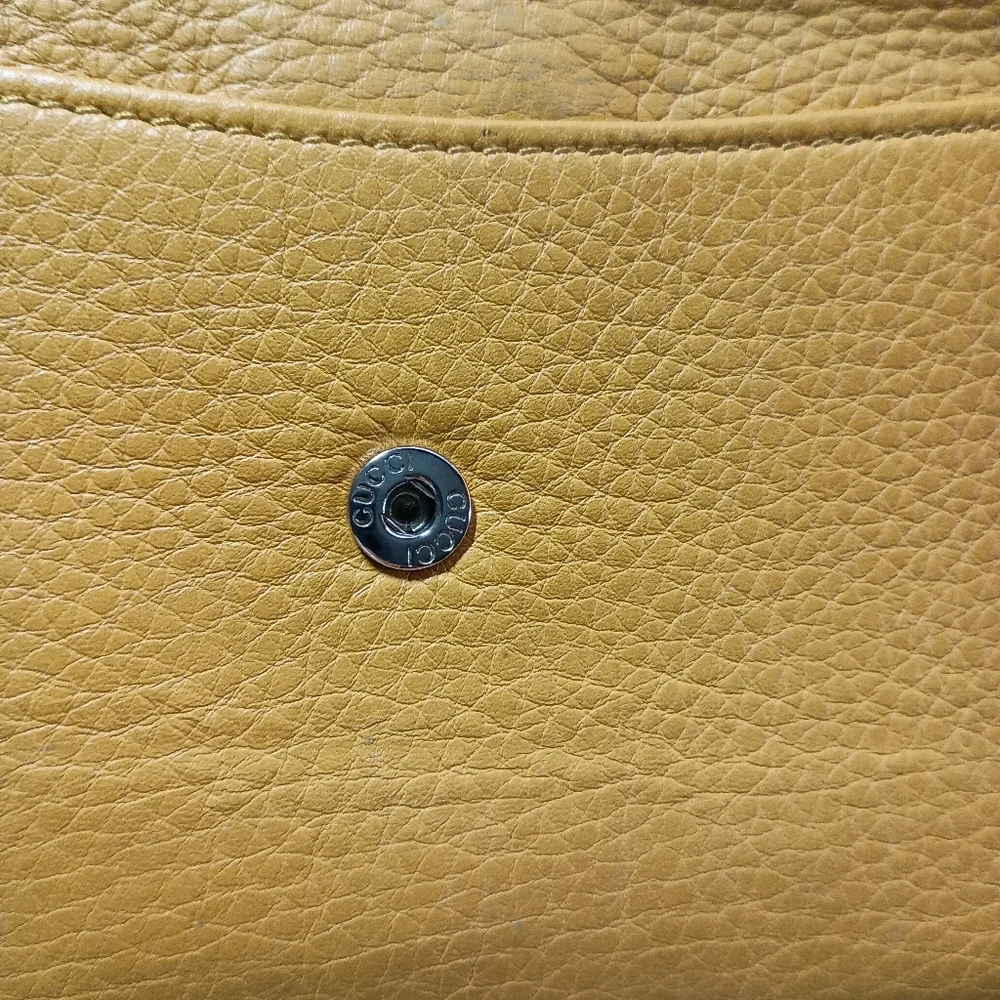 Gucci authentic soho